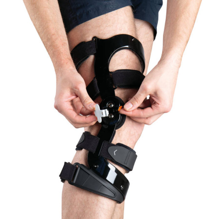 Ортез на коленный сустав (правый) Т.44.52R  Trives Ортез на коленный сустав (правый) Т.44.52R  Trives