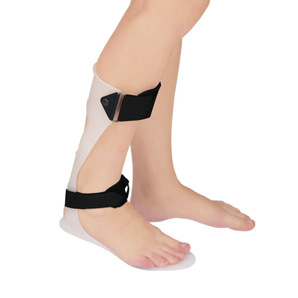 Бандаж на голеностопный сустав при отвисающей стопе (тутор) Т.47.45R (Т-8615R) Trives Бандаж на голеностопный сустав при отвисающей стопе (тутор) Т.47.45R (Т-8615R) Trives