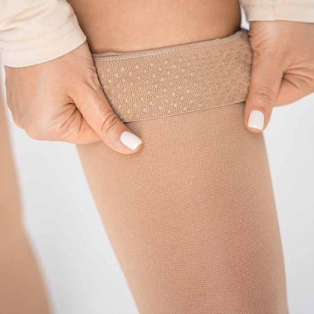 Чулки компрессионные с закрытым носком, класс компрессии 1, на широкое бедро, цвет бежевый, ТК.931 Evolution ТК.931.11W  Evolution