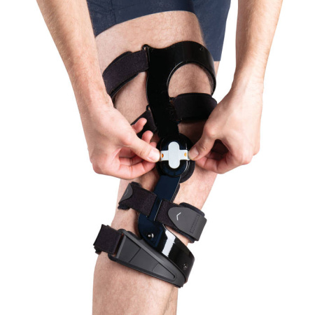 Ортез на коленный сустав (правый) Т.44.52R  Trives Ортез на коленный сустав (правый) Т.44.52R  Trives