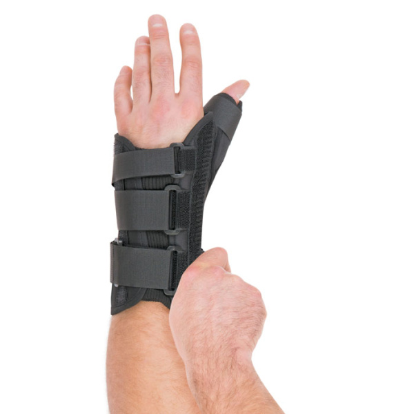 Бандаж на лучезапястный сустав с анатомическими шинами Т-8309L  Trives Бандаж на лучезапястный сустав с анатомическими шинами Т-8309L  Trives