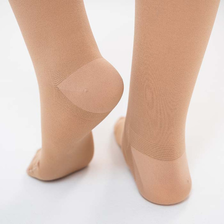 Чулки компрессионные с закрытым носком, класс компрессии 1, на широкое бедро, цвет бежевый, ТК.931 Evolution ТК.931.11W  Evolution