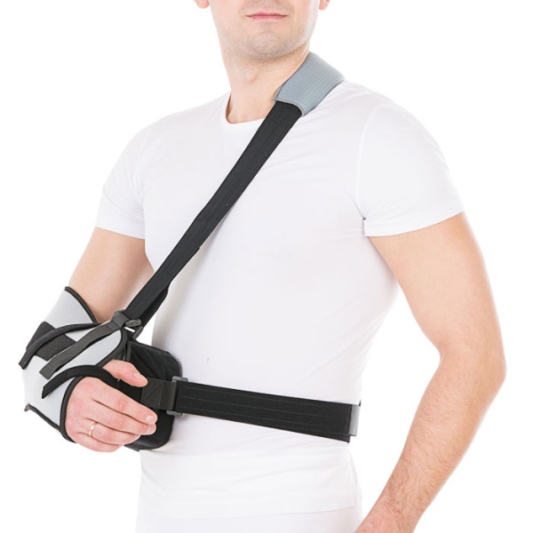 Бандаж на плечевой сустав фиксирующий с абдукционной подушкой Т.33.06 (Т-8106) Trives Бандаж на плечевой сустав фиксирующий с абдукционной подушкой Т.33.06 (Т-8106) Trives